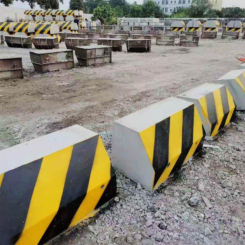 混凝土水泥墩钢结构围挡基础底座道路交通分流隔离防撞护栏警示墩,淘宝优惠券,粉丝福利购,淘宝优惠卷
