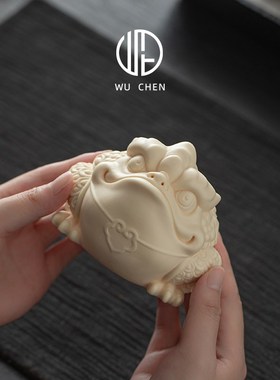 陶瓷三足金蟾吞金兽客厅办公室桌面摆件招财蟾蜍店铺茶桌装饰礼品