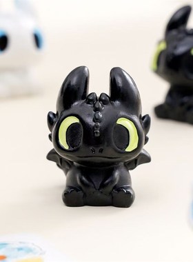 无聊!摆几个可爱驯龙高手无牙仔情侣萌粒 装饰品车载桌面小摆件