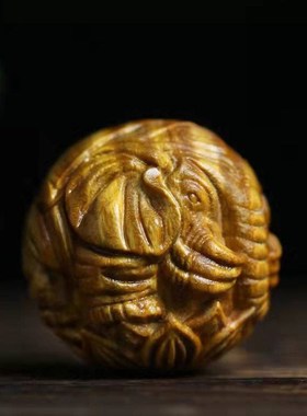绿檀木富贵象款手把件健身球 规格4.5 老人雕刻健康球 工艺品文玩