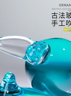 金兔送福玻璃装饰摆件现代客厅玄关高级感2025新款高档小众工艺品