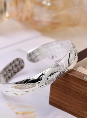 云南银手镯女妈妈款999纯银母亲节礼物实用送妈妈银饰老人银镯子