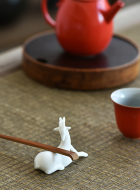 陶瓷动物小鹿微景观流水器茶道桌景园艺车载装饰