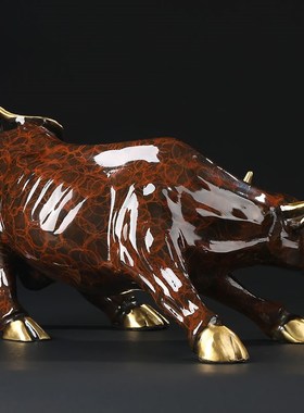 大仕缘彩绘冰裂纹红色华尔街牛摆件开业乔迁商务礼品