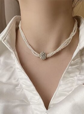 高级感复古珍珠项链女超仙气质时尚吸铁石锁骨链设计感短款颈链