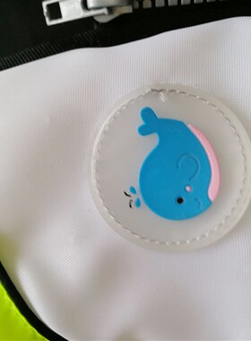 儿童救生衣 浮水浮力浮潜服漂流背心幼儿学习七彩泡沫 游泳助泳衣