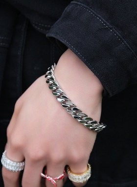 is潮嘻哈个性光面链手链男 简约时尚弹簧扣款不锈Z钢手链饰品