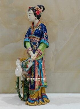 石湾公仔陶瓷仙鹤仕女手工摆件客厅家居简约创意古典美女富贵鹤