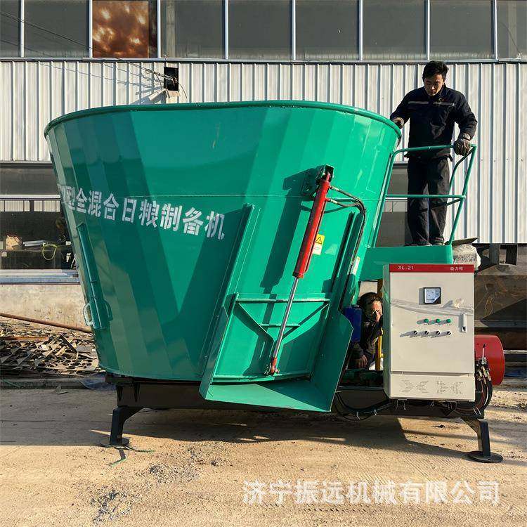 牛羊场tmr粉碎搅拌机9JGW双轴卧式拌料机可牵引电动拌草车,淘宝优惠券,粉丝福利购,淘宝优惠卷
