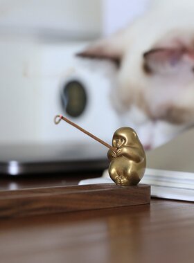 亦喜No.23/小小伴/一只可爱的黄铜萌猴香插摆件/身边有伴内心有伴