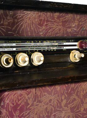 金鹿牌立式收音机老物件落地收音机橱窗装饰摆设收藏阳台花架影视