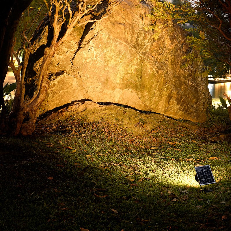 高档新款太阳能户外灯家用庭院灯led射灯花园照明防水草坪投光灯 - 图2