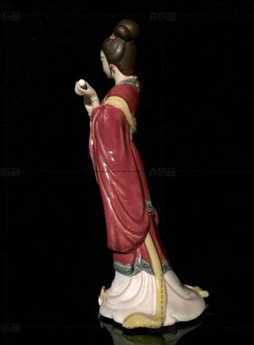 湾品女陶瓷客厅电视柜特色商务美送礼石人仕摆件古典装饰公仔中式