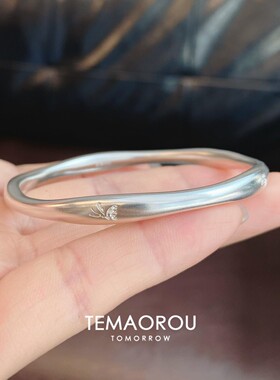 S925纯银不规则磨砂小桃花手镯女