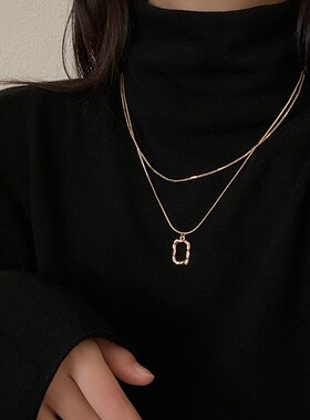 双层衣毛衣链女轻奢小众高级设计感几何项链2024年新款锁骨链配饰