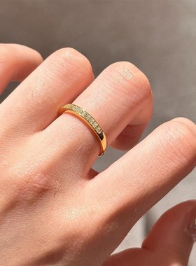 松弛感~很闪亮简约通勤款排钻金色戒指网红爆款戒指百搭2024新款