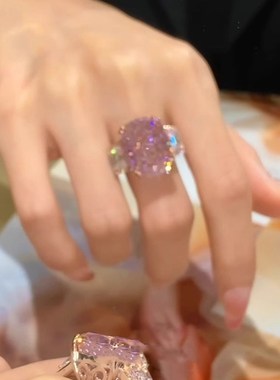 粉色爆闪方钻锆石戒指女小众设计食指戒轻奢精致高级感多切面指环