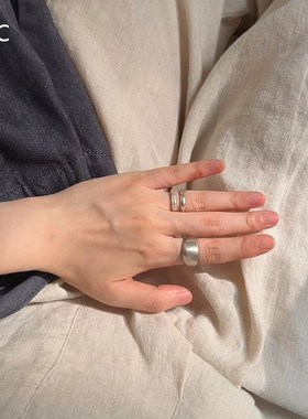 几何金属哑光素圈戒指女小众设计高级感简约冷淡风可调节食指指环