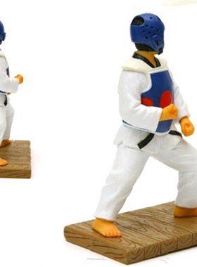 树脂工艺品家居摆件大款跆拳道人物模型防御姿势武术创意装饰纪念