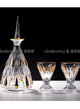 现代轻奢欧式样板间客餐厅酒柜玻璃红酒具酒樽杯桌面高档组合摆件