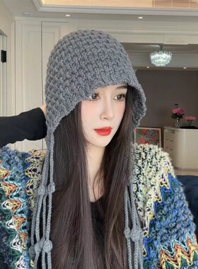时尚手工编织流苏球球毛线帽子女保暖护耳绑带针织帽大头围套头帽