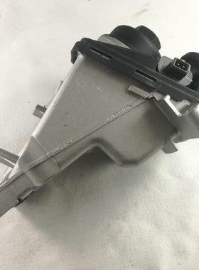 机油滤清器底座机油散热器31338685