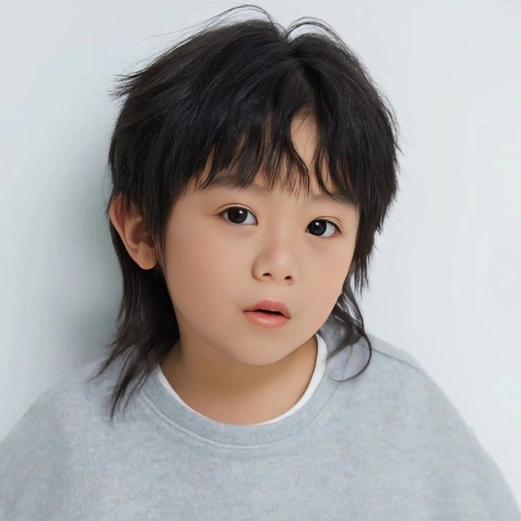 儿童日系男鲻鱼头酷帅法式帅气旅游短直发卷毛少爷拖尾狼尾全头套 - 图3