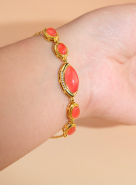 画喜马眼南红五连环手链