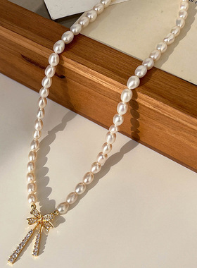 蝴蝶结天然淡水珍珠项链轻奢小众锁骨链配饰女高级感串珠颈链饰品