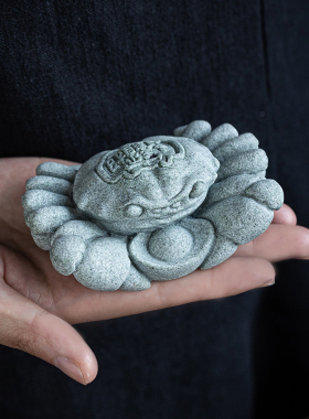 水族鱼缸造景青砂石螃蟹手握大钱办公室家居创意桌面招财摆件礼品