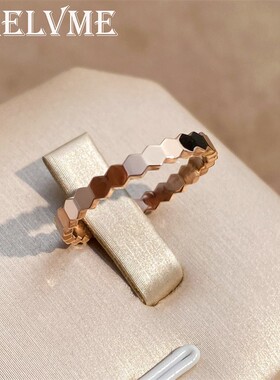 钛钢合成锆石戒指 时尚cnc精工细版蜂窝戒指尾戒百搭蜂巢指环对戒