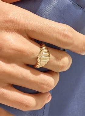 eManco钛钢不掉色防过敏面包戒指女性饰品指环电镀18K金戒指饰品