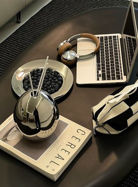 意式轻奢银色陶瓷蛋形香薰摆件样板房售楼处客厅书房家居酒店装饰