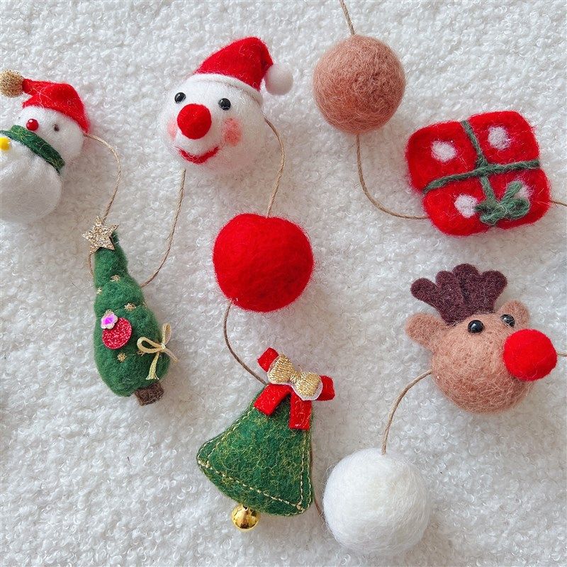 圣诞季 圣诞礼物盒麋鹿松树毛毡球挂串圣诞树装饰节日场景挂饰串,淘宝优惠券,粉丝福利购,淘宝优惠卷