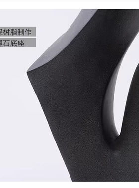 左顾  现代简约黑色几何抽象字母雕塑摆件酒店高档艺术品软装饰品
