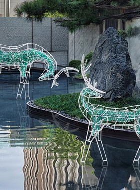 金属铁艺不锈钢丝镂空鹿雕塑v发光梅花鹿动物园林景观装饰落地摆