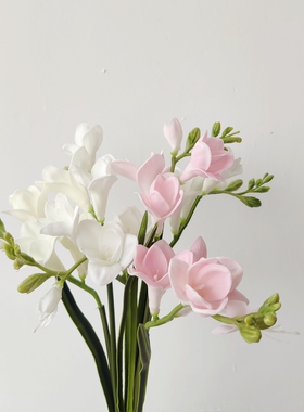 彷妆PU餐簪花水仙手感彷真花花束摆件客厅玉桌假花摆花苍奢小轻兰