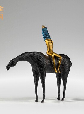 铜艺坊马背上的夫人创意人体艺术黄铜摆件抽象人物金属工艺品摆件