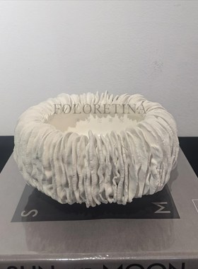 现代轻奢简约纯手工陶瓷花器摆件样板极简陶瓷花盆装饰品创意摆件