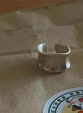 2025新款宽戒指女极简风时尚个性百搭磨砂M哑光金银两色开口食指