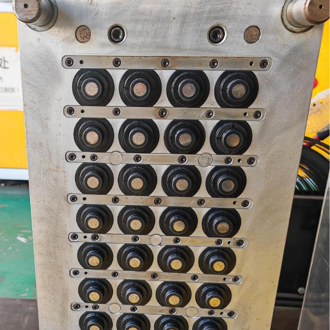 厂家供应一次性勺子模具瓶盖瓶胚模具各种模具制作 - 图0