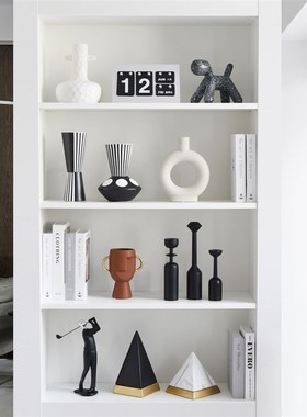 现代简约创意轻奢运动人物样板间客厅书房书柜书架T黑白装饰品摆