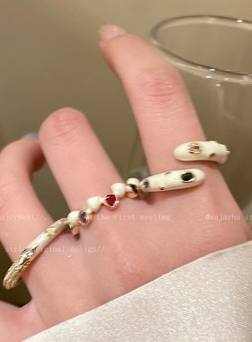 奶油交叉锆石戒指女生2025新款轻奢高级感食指戒独特绝Z美叠戴指