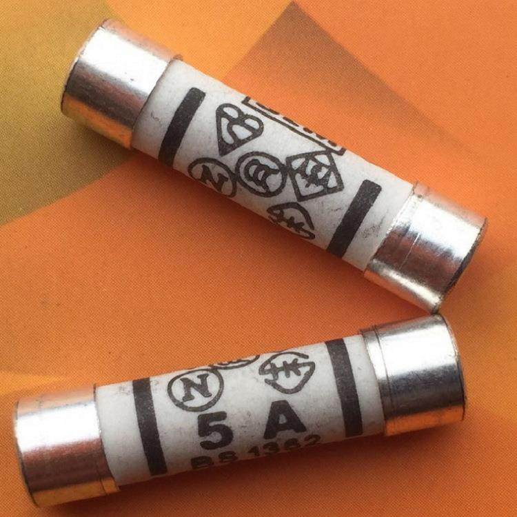 现货供应SEM保险丝BS1362陶瓷保险管2A3A5A10A13A BS1362插保险丝,淘宝优惠券,粉丝福利购,淘宝优惠卷