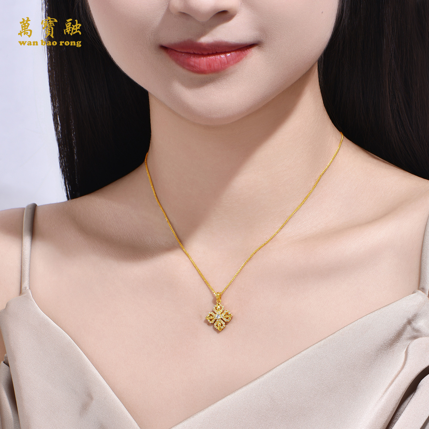 万宝融金刚杵S925金色银饰女士锆石镶嵌首饰气质高级轻奢项链吊坠 - 图2