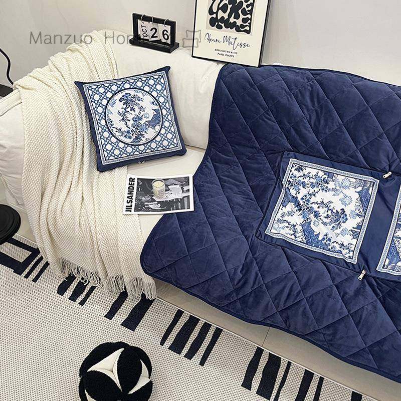 满座法式蓝青花瓷抱枕被二合一中式客厅高级感两用靠枕毯子多功能,淘宝优惠券,粉丝福利购,淘宝优惠卷