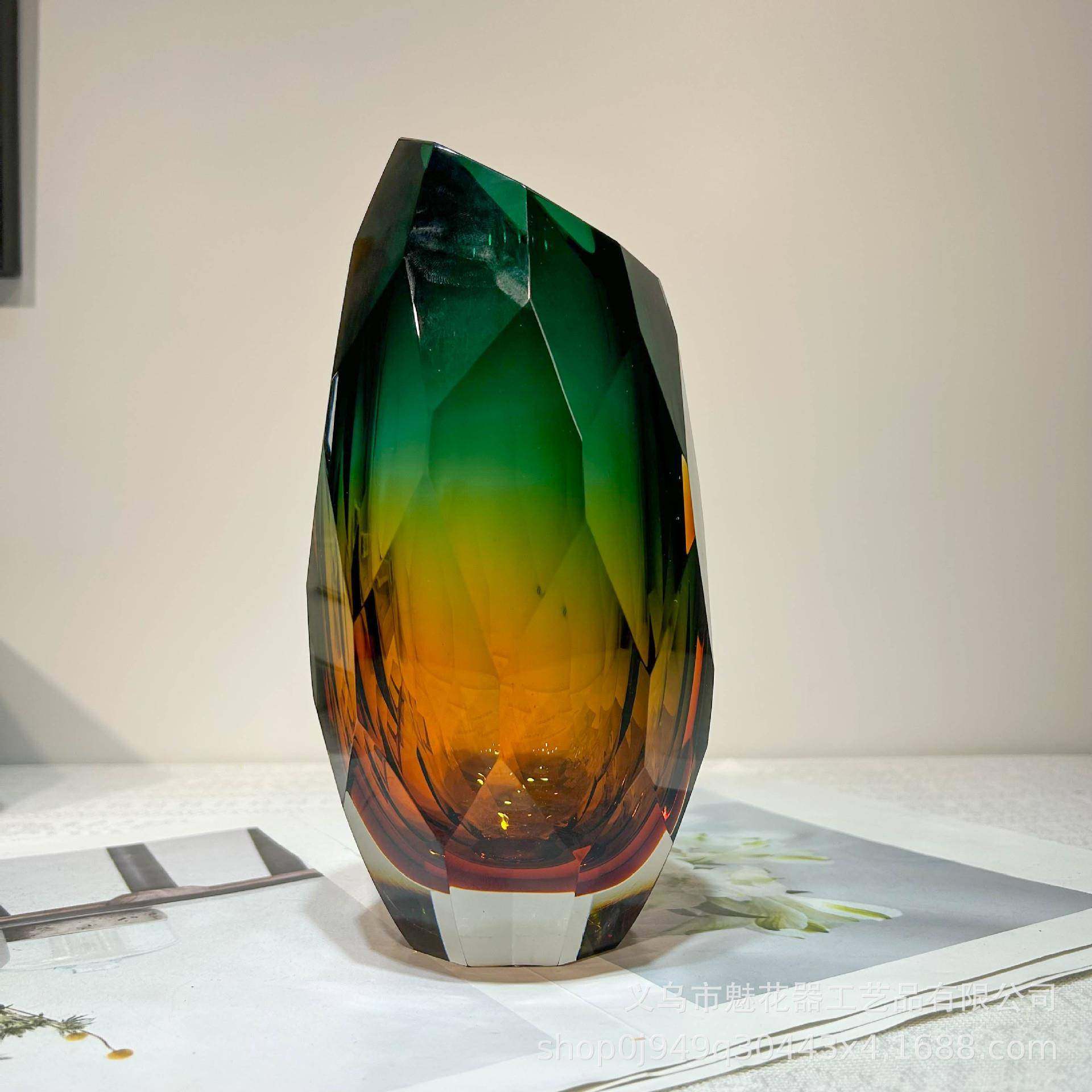 现代轻奢风双拼色手工琉璃花瓶家居样板房高级感软装钻石切割花器,淘宝优惠券,粉丝福利购,淘宝优惠卷