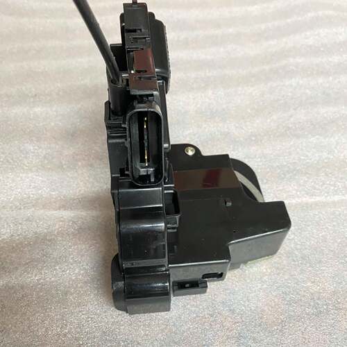 适用于现代名图车门锁总成锁机中控马达门锁81310-B3000 - 图1