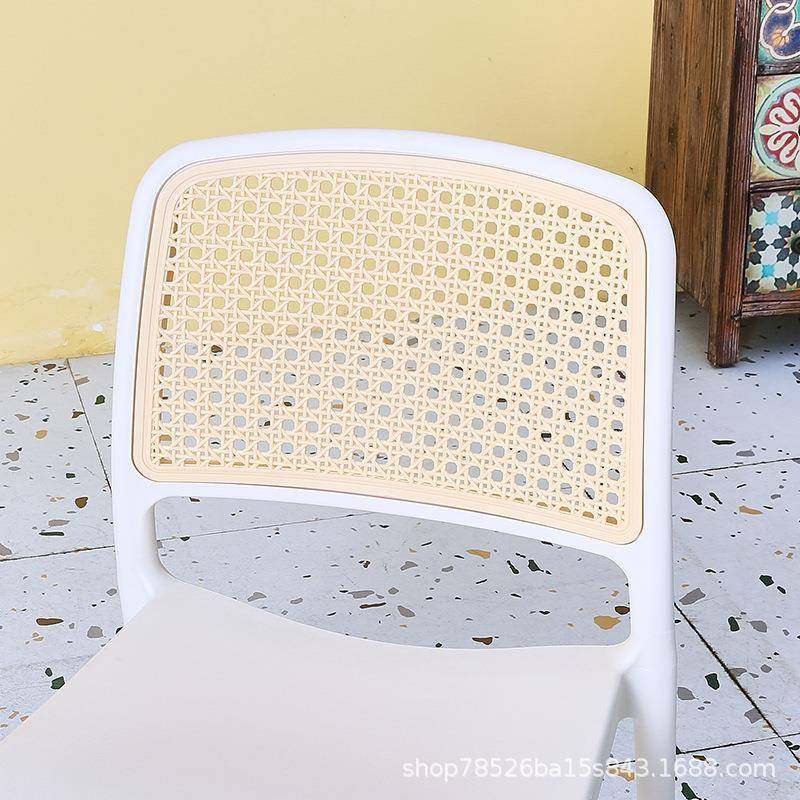 仿藤编椅简约餐椅可叠放复古风编藤式塑料靠背椅家用庭院凳子,淘宝优惠券,粉丝福利购,淘宝优惠卷