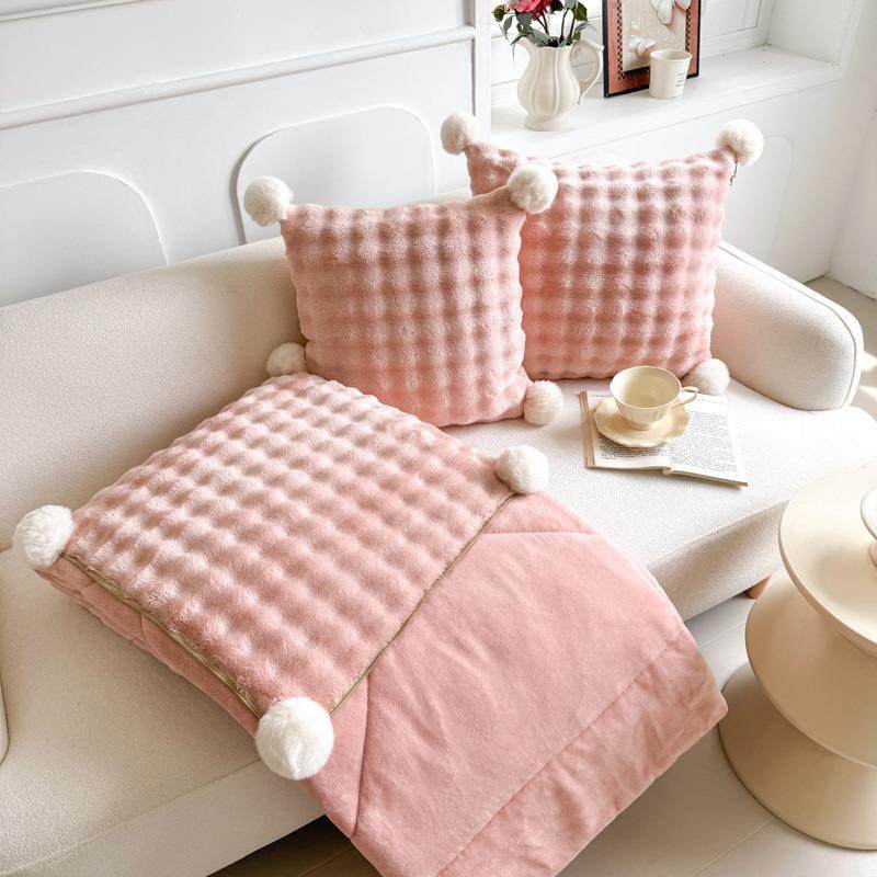 兔毛绒NS-2024抱枕被子两用合一车用午睡枕头二被2025新载折叠款,淘宝优惠券,粉丝福利购,淘宝优惠卷